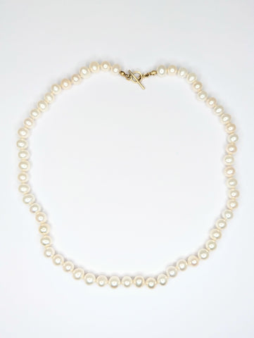 White Freshwater Pearl Necklace with 9ct Catch
