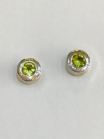 Sterling Silver Round Reticulated Finish Stud Earrings Set with 4mm Brilliant Cut Peridot Contemporary Design - David Smith Jewellery