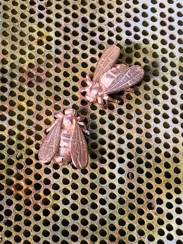 Large Bee Stud Earrings Red Gold Sterling Silver 19.3mm x 14.9mm - David Smith Jewellery